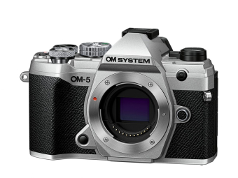 Olympus OM-5 body silver, BLS-50 Battery, Eyecup, USB-AC Adapter